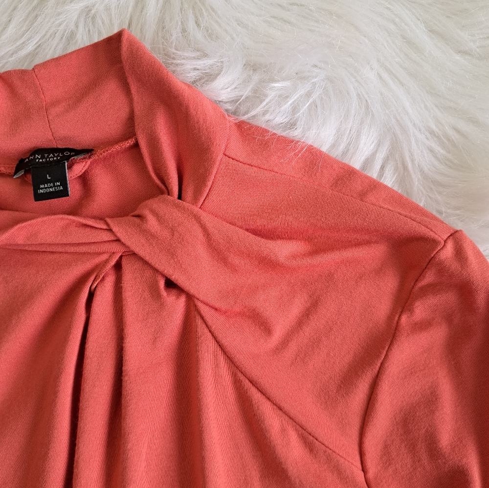 Ann Taylor blouse - Picture 3 of 7